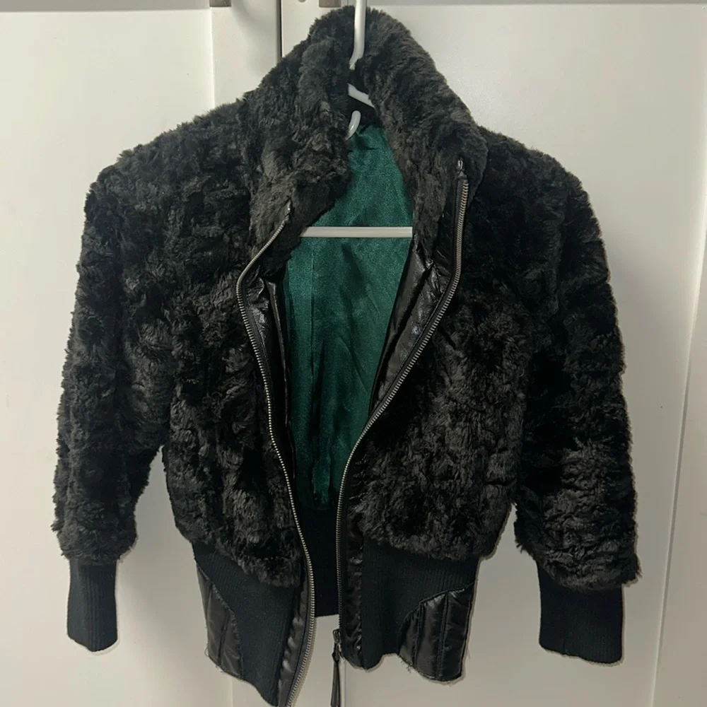 Cutest crop jacket - Picture 1 of 3